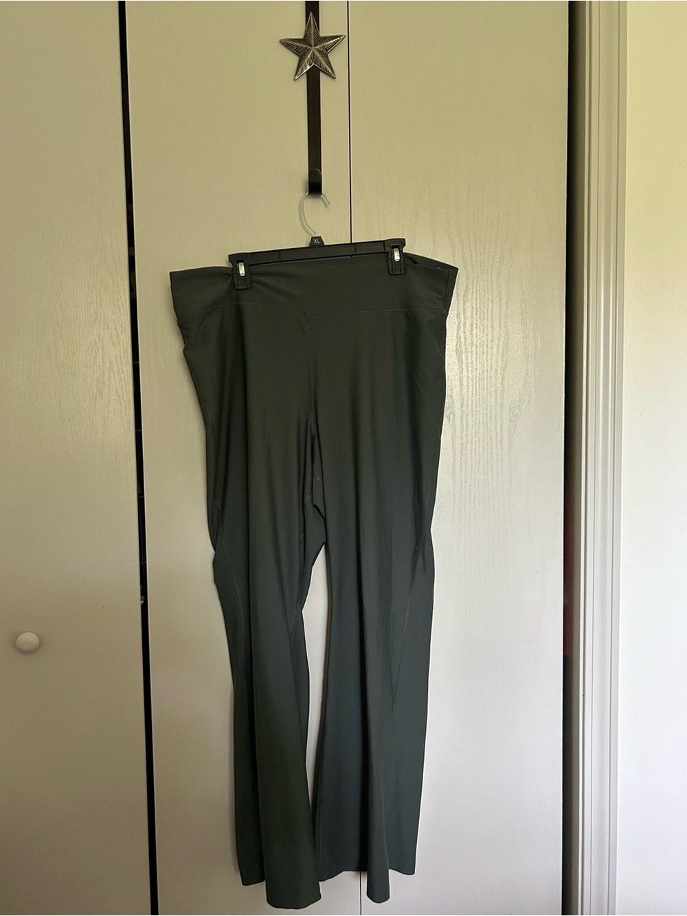 Old Navy Olive Green Wide-Leg Active Pants